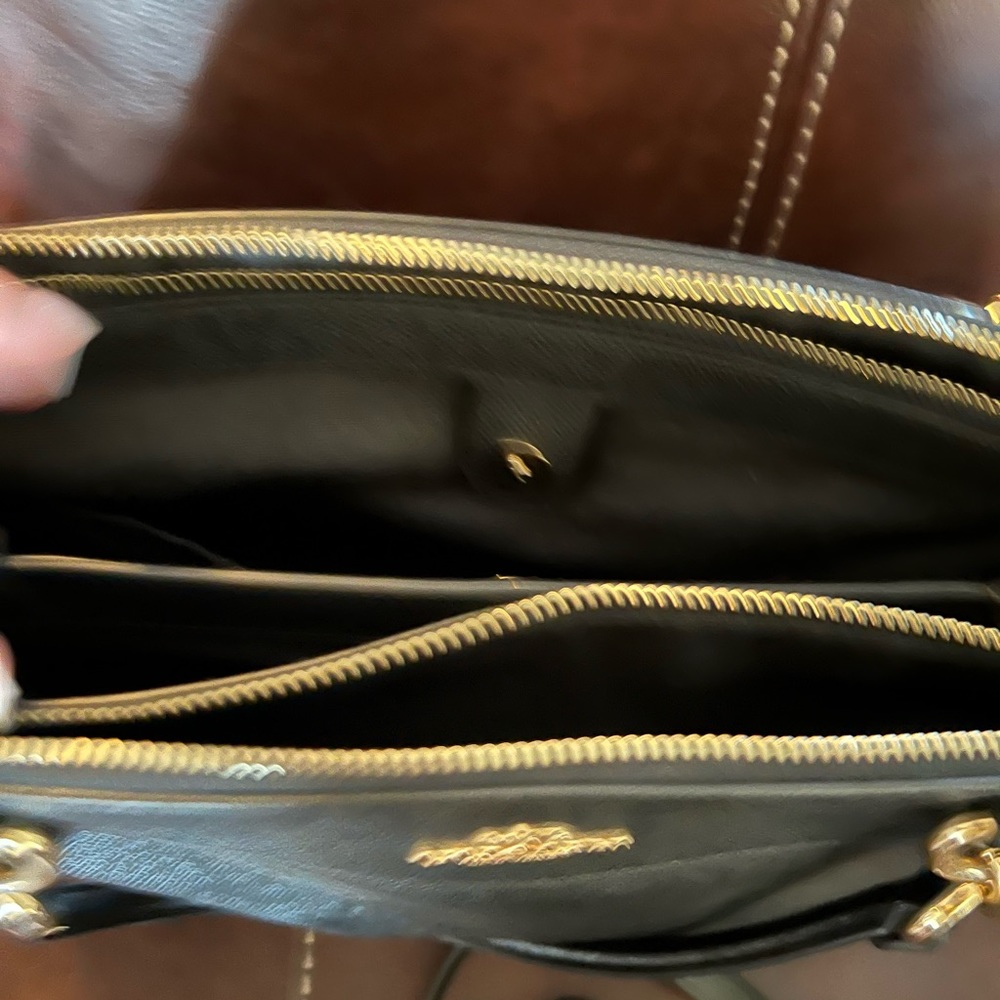 Coach Purse - Picture 4 of 7